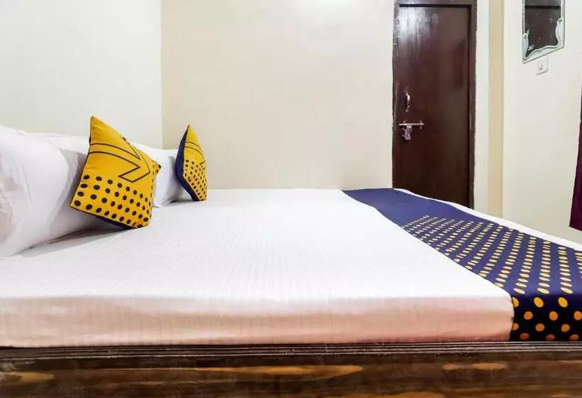 Hotelli Spot On 66976 Tirupati Guest House