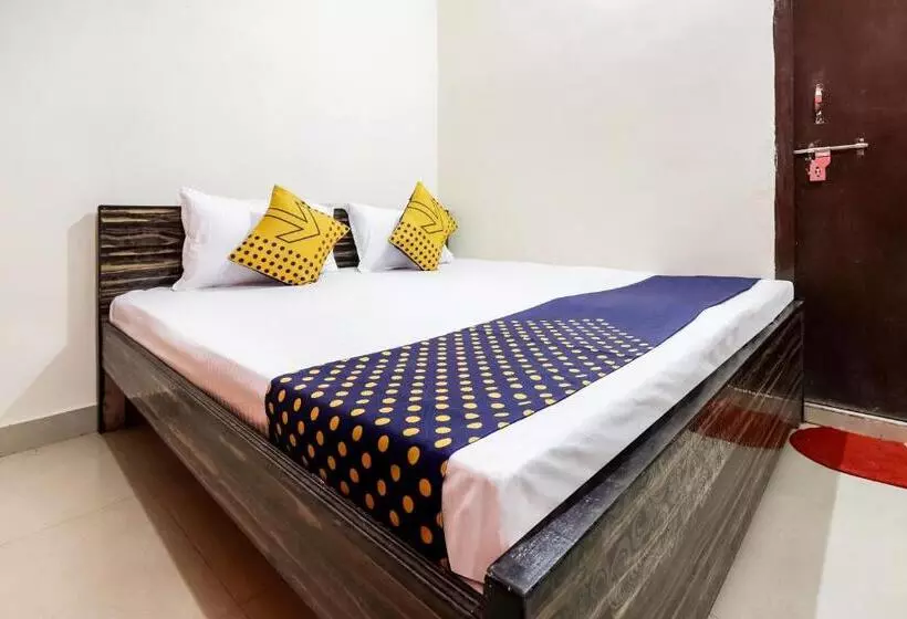 Hotelli Spot On 66976 Tirupati Guest House