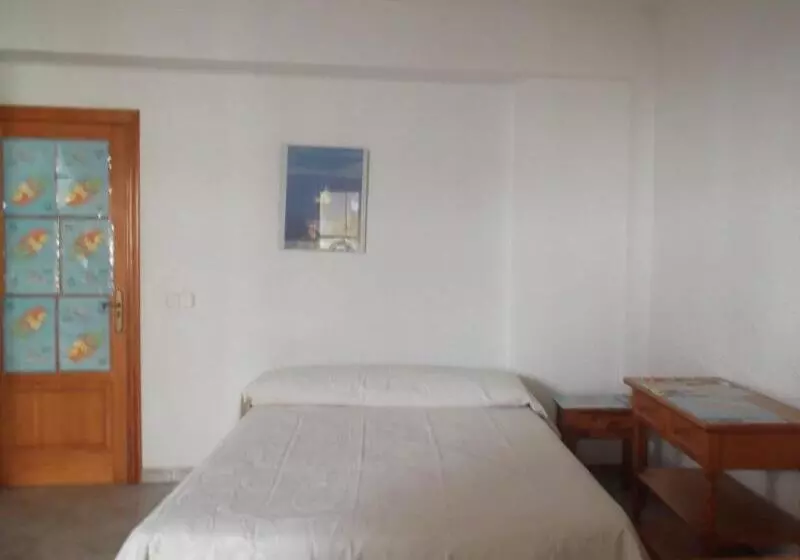 Majatalo Casa De Huespedes El Almendro