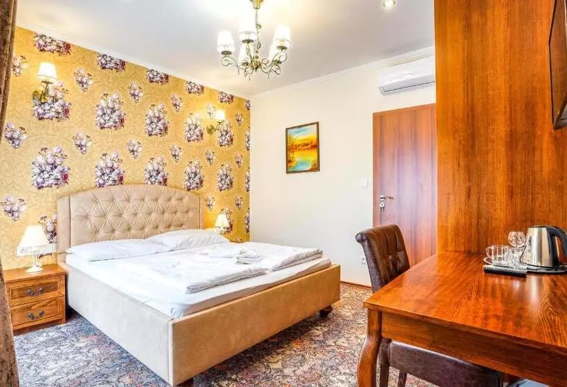 Majatalo Penzión Heléné