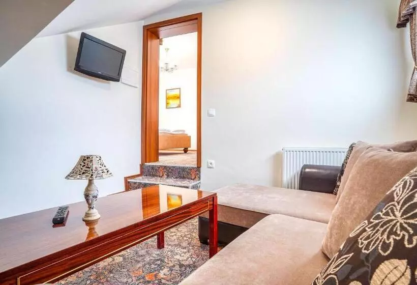 Majatalo Penzión Heléné