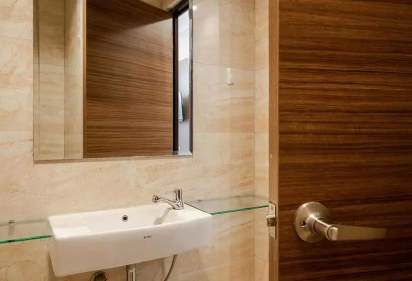 ペンション Reddoorz Plus Near Lippo Mall Kemang 2