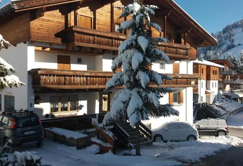 住宿加早餐  Garni Flurida