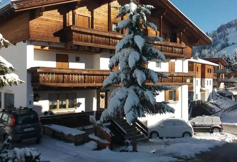 ベッドアンドブレックファースト Garni Flurida