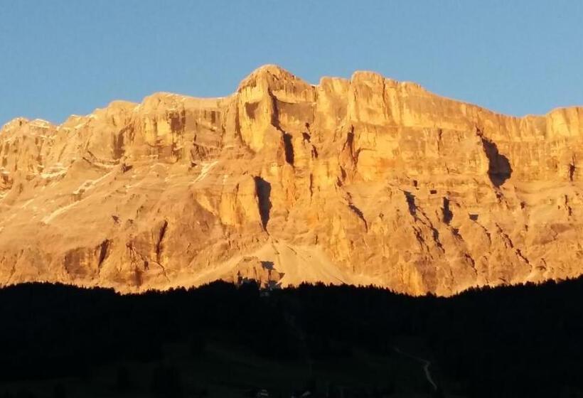 住宿加早餐  Garni Flurida