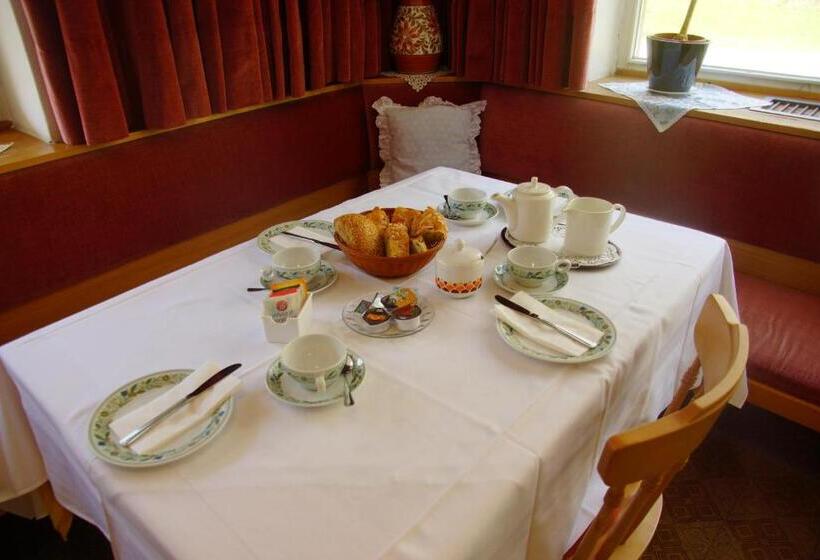 住宿加早餐  Garni Flurida