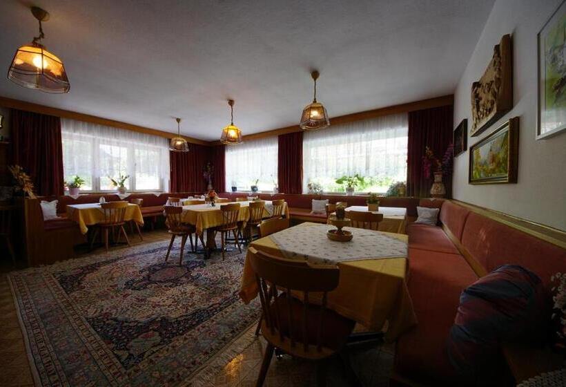 住宿加早餐  Garni Flurida