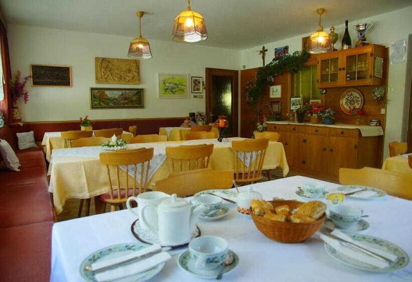 住宿加早餐  Garni Flurida