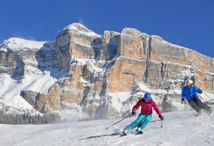 住宿加早餐  Garni Flurida