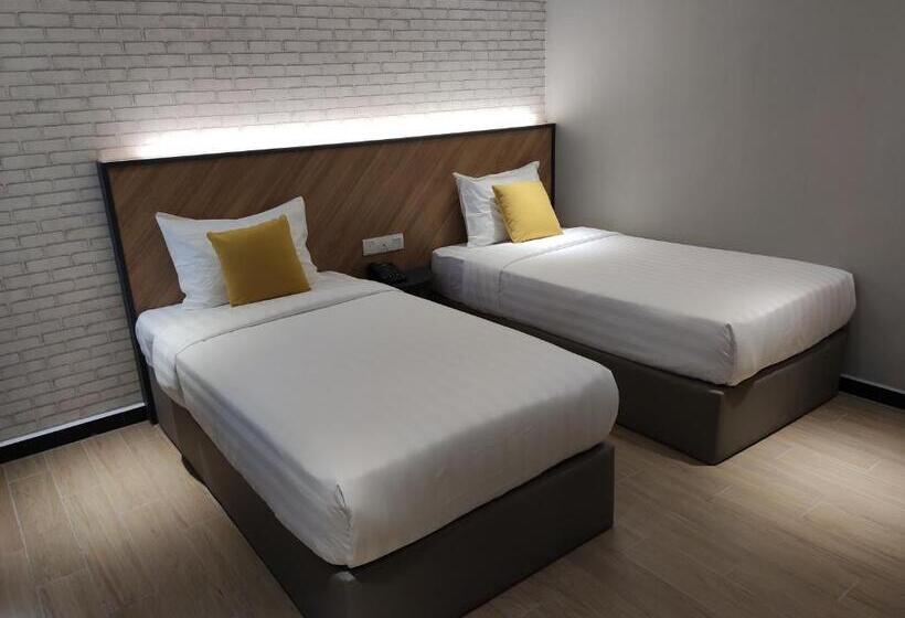 בית מלון כפרי 99 Seri Kembangan Serdang