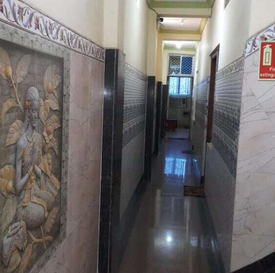 هتل Goroomgo Jagannath Lodge Puri