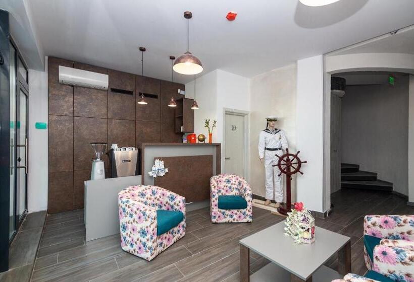 בית מלון כפרי H Pe Plaja Belona