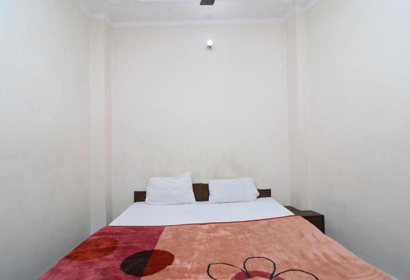 בית מלון כפרי Spot On Agarwal Lodge