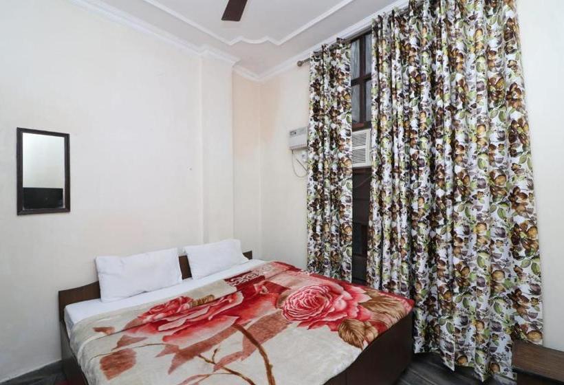 בית מלון כפרי Spot On Agarwal Lodge