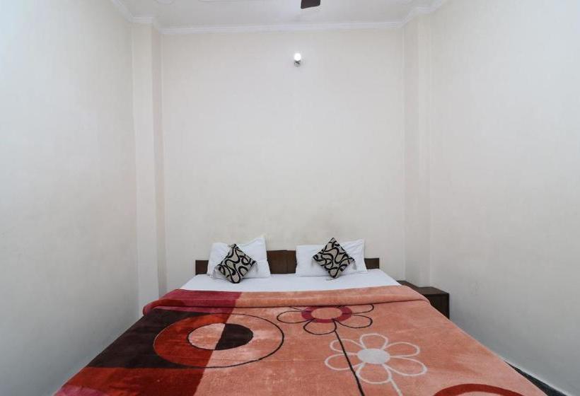 בית מלון כפרי Spot On Agarwal Lodge