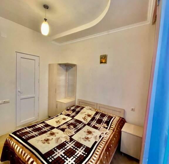 پانسیون Anna Hostel