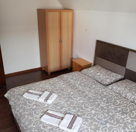 پانسیون Apartment And Rooms D&j