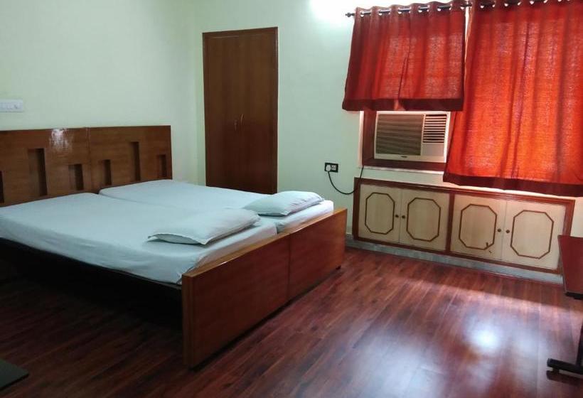 Pensió Nest Solution