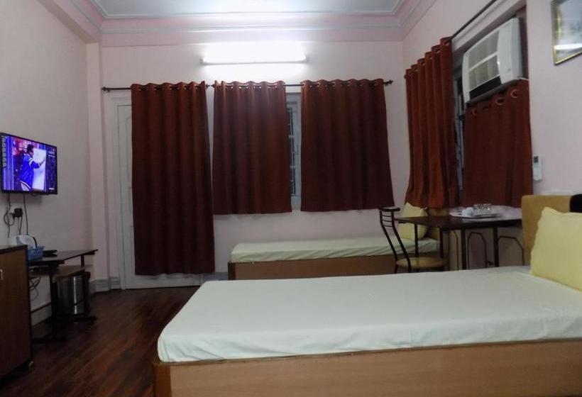 Pensió Nest Solution