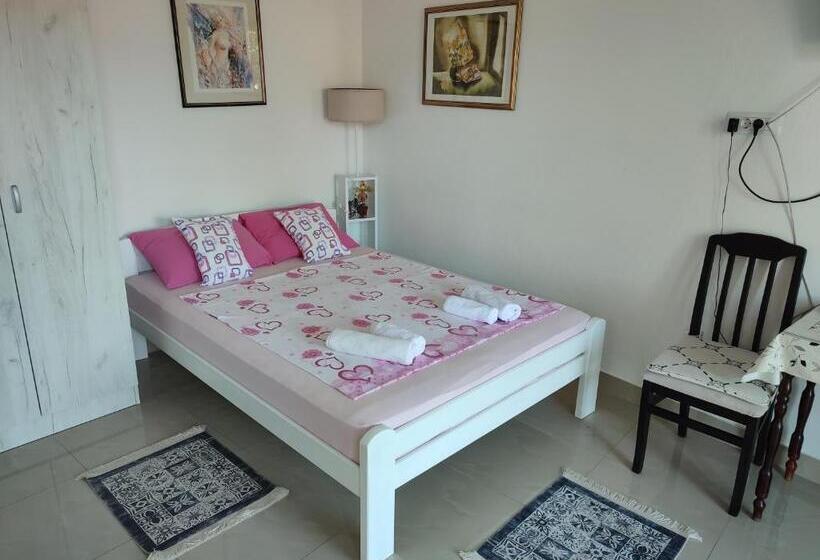 پانسیون Smestaj Vella