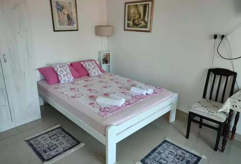 پانسیون Smestaj Vella