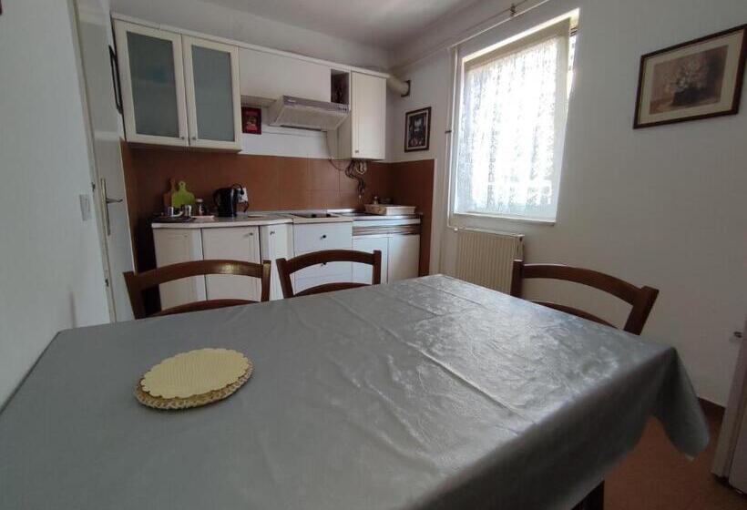 پانسیون Smestaj Vella