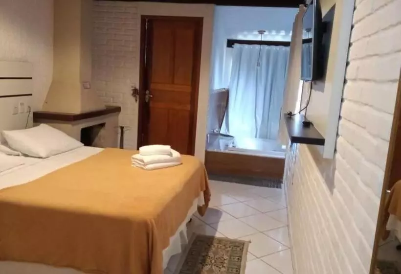 Retkeilymaja Pousada Valle Dos Pássaros