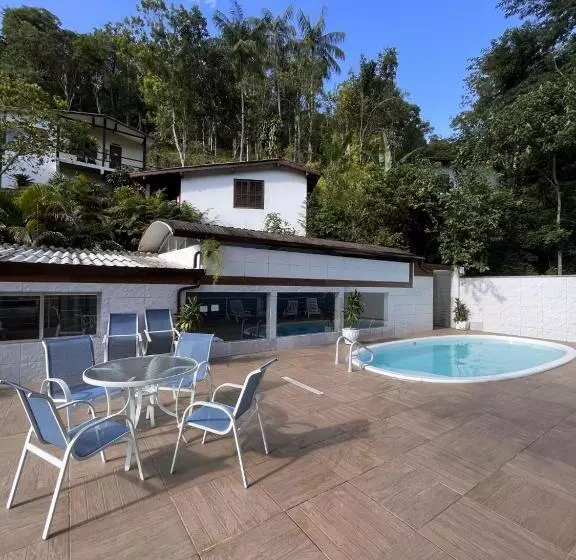 Retkeilymaja Pousada Valle Dos Pássaros