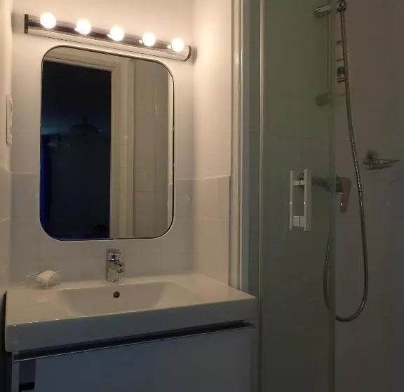 ベッドアンドブレックファースト Chambres D'hôtes Laurent Besset