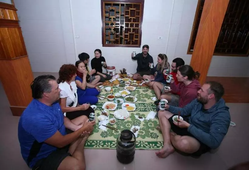 تختخواب و صبحانه Phong Nha   Tien S Cozy Homestay