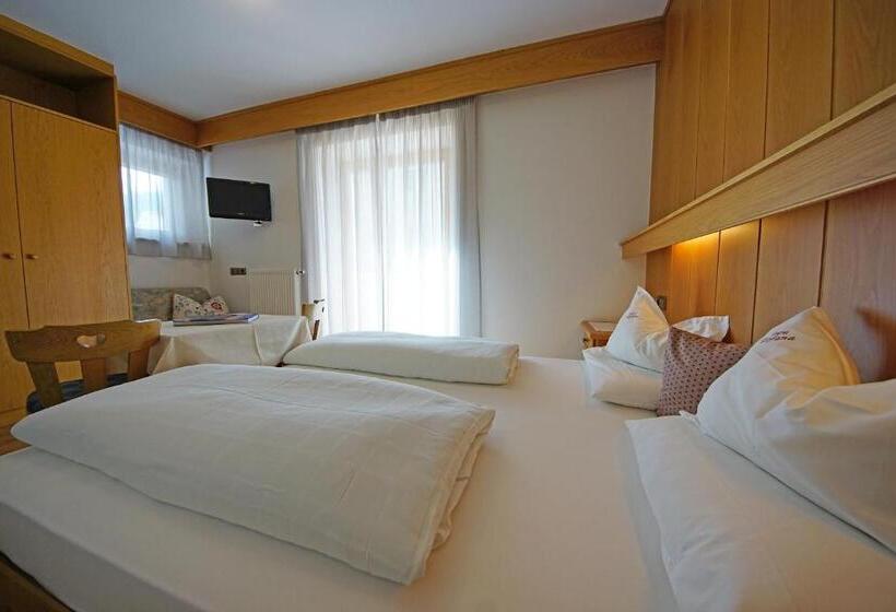 هتل Garnì Tofana