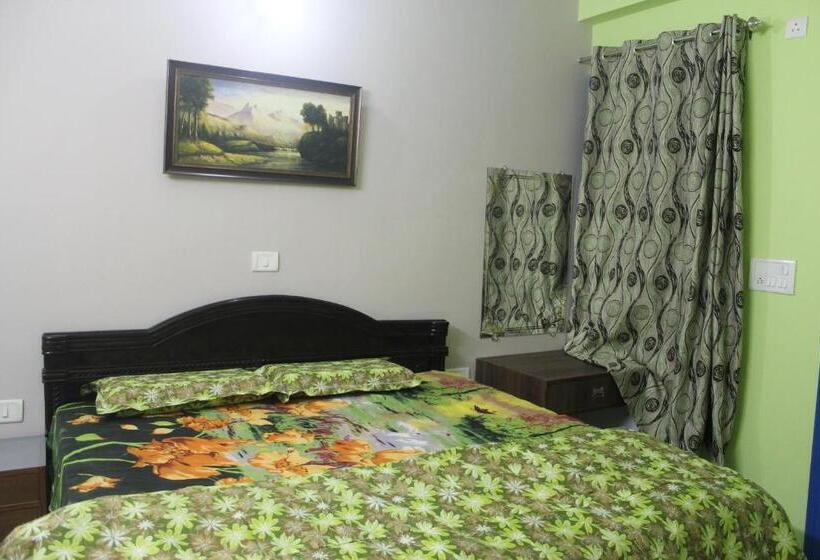 هتل Golden Crown Laxman Jhula