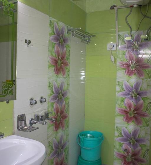 هتل Golden Crown Laxman Jhula