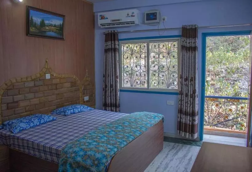 Hotelli Golden Crown Laxman Jhula