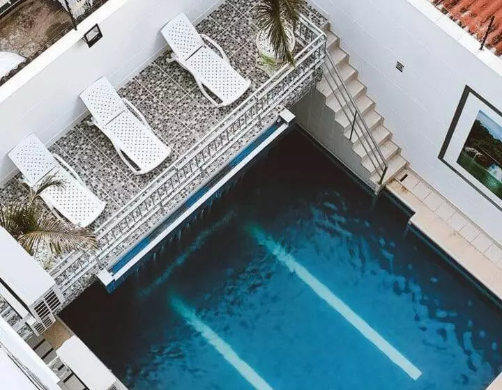 هتل Suite Royal