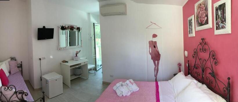 פנסיון Giglio Del Conero