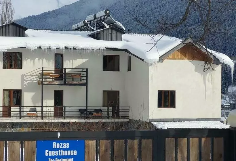 پانسیون Roza's Guest House