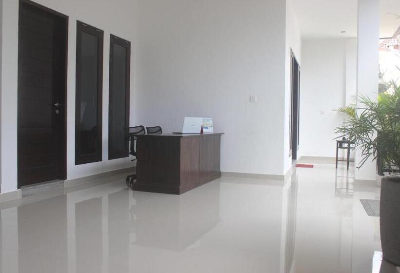 Пансион Silvy Guesthouse