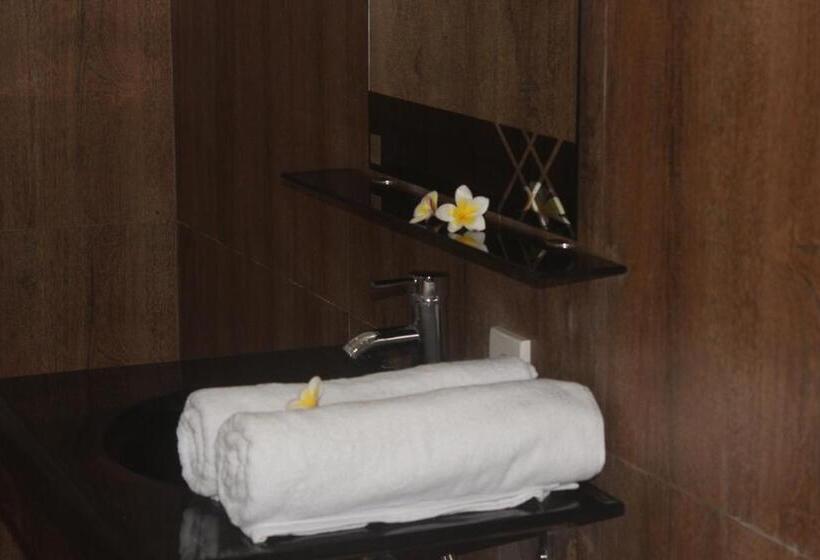 Пансион Silvy Guesthouse