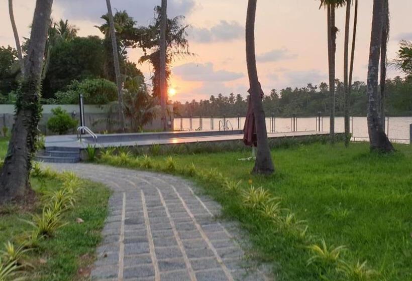 בית מלון כפרי Lhasa Ayurveda And Wellness Resort A Blusalzz Collection, Kochi, Kerala