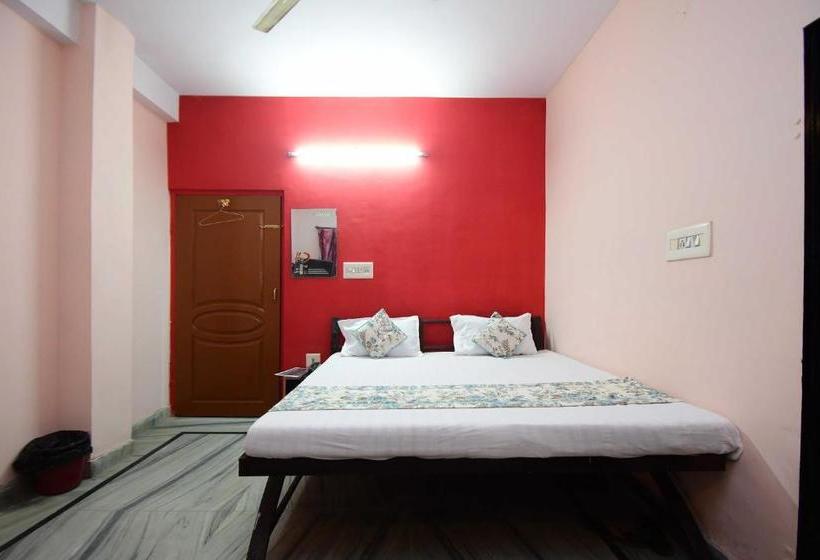 בית מלון כפרי New India Guest House