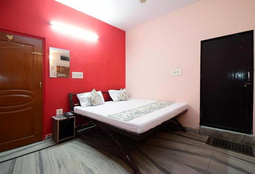 בית מלון כפרי New India Guest House