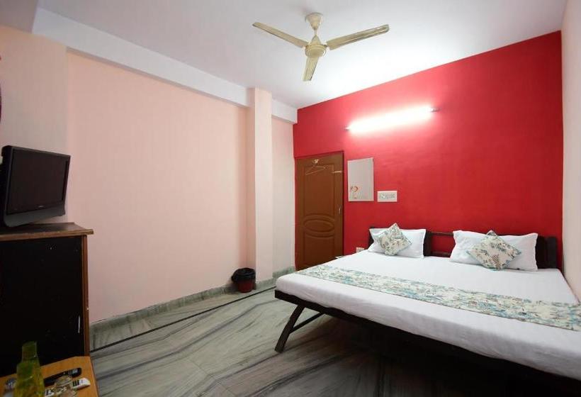 בית מלון כפרי New India Guest House