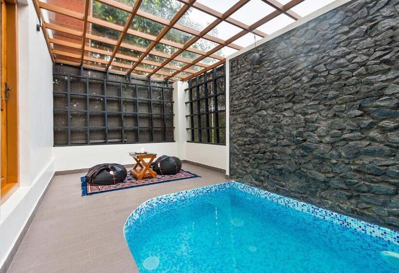 אתר נופש Stayvista At Serene Valley With Bonfire & Badminton