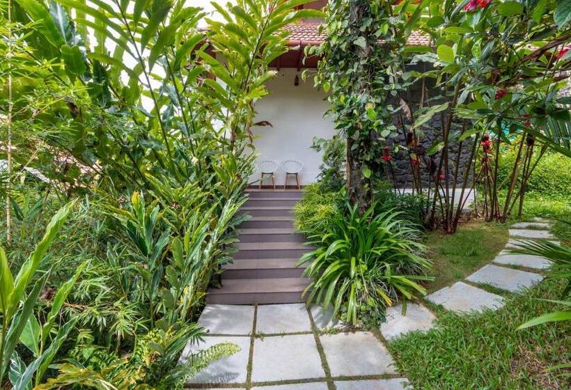 אתר נופש Stayvista At Serene Valley With Bonfire & Badminton