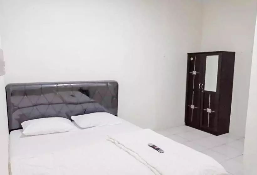 Hotelli Agnes Residence Near Blok M Mitra Reddoorz