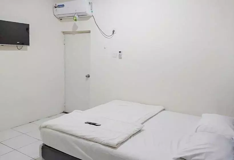 Hotelli Agnes Residence Near Blok M Mitra Reddoorz