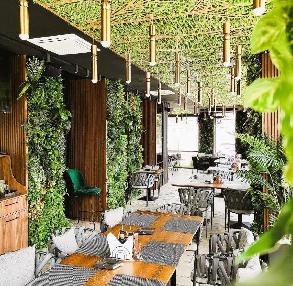 酒店 Kristal Focsani