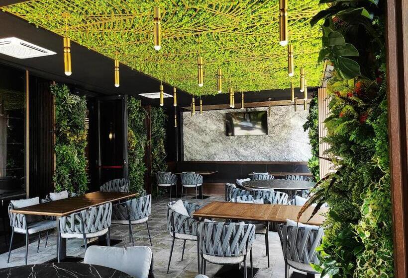 酒店 Kristal Focsani