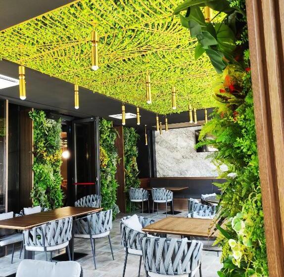 酒店 Kristal Focsani